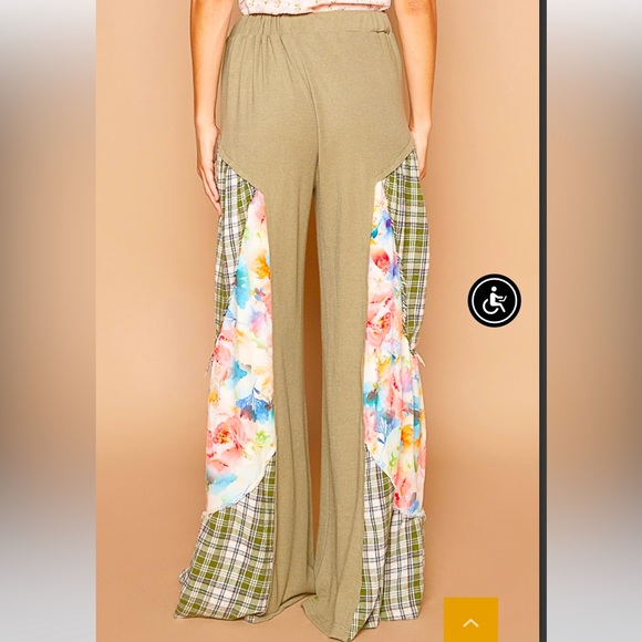 POL Wide Leg Pants - Picture 4 of 4